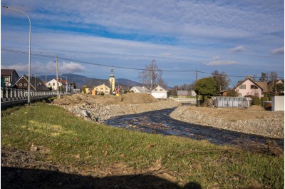 Kraj zrychluje pomoc vytopeným oblastem. A plánuje modernizaci poničených regionů