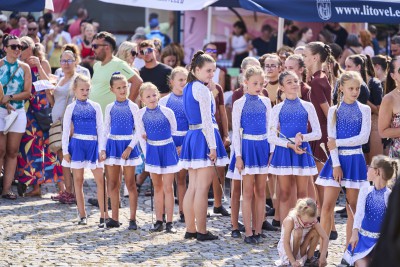 Litovelské slavnosti lákaly hudbou, parním vlakem a dobročinností