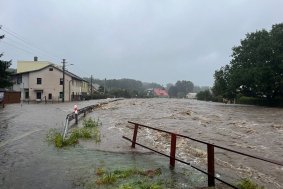 Sever kraje zasáhla extrémní povodeň. Evakuují se tisíce lidí