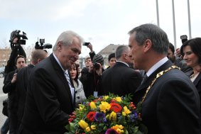 Prezident Zeman zahájí návštěvu kraje na Hané, dva dny pak stráví na severu regionu