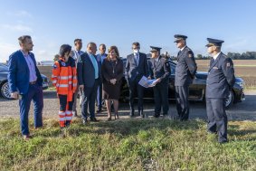 Premiér v kraji. Poděkoval záchranářům a navštívil firmy, které pomohly během koronakrize 