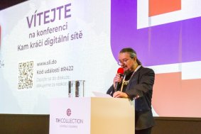 Účastníci konference spřádali sítě. Naštěstí jen digitální