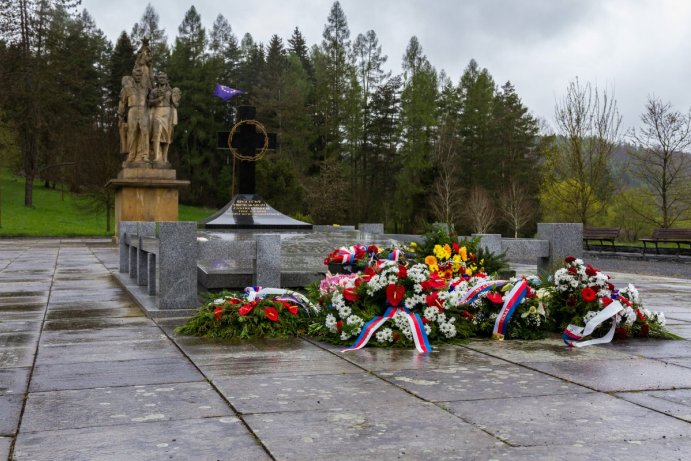 Zástupci Olomouckého kraje uctili památku obětí javoříčské tragédie