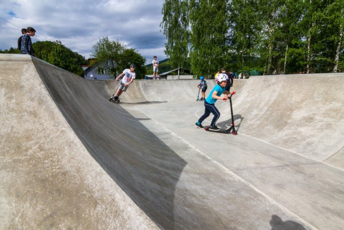 V Jeseníku dnes otevřeli nový skatepark