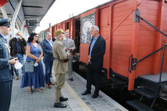 Do Olomouce dorazil Legiovlak