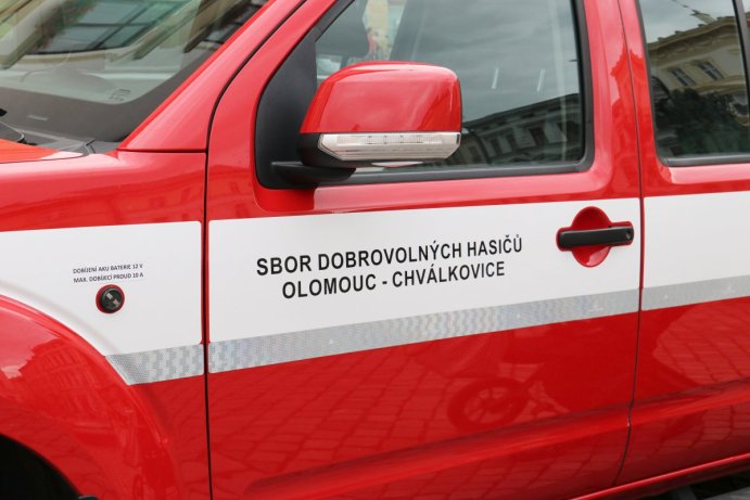 Slavnostní předání cisternové automobilové stříkačky JSDH Olomouc - Chválkovice