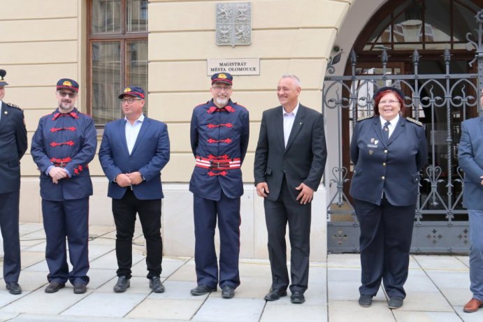 Slavnostní předání cisternové automobilové stříkačky JSDH Olomouc - Chválkovice