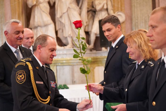 Hasiči převzali medaile za dlouholetou práci u sboru