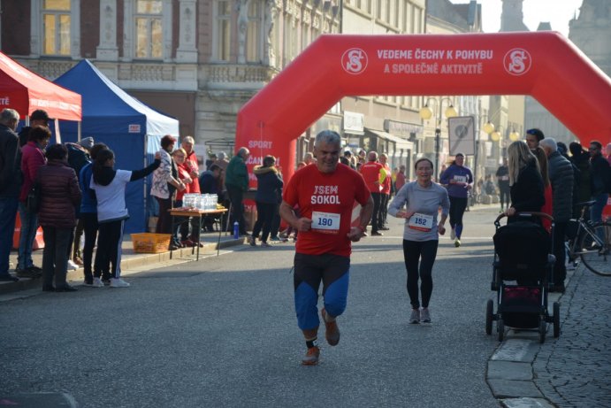 Sokolové připomněli výročí republiky pohybem