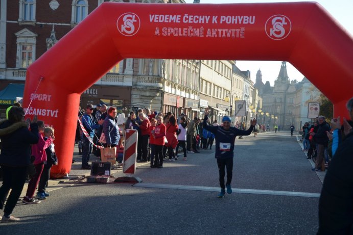 Sokolové připomněli výročí republiky pohybem