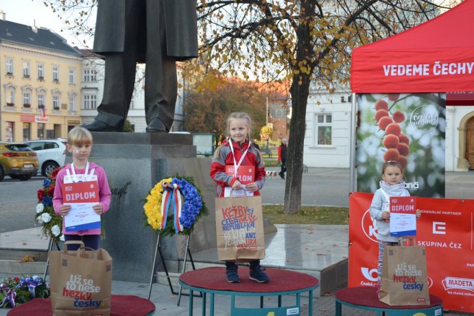 Sokolové připomněli výročí republiky pohybem