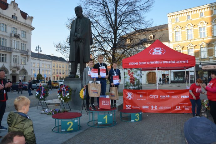 Sokolové připomněli výročí republiky pohybem