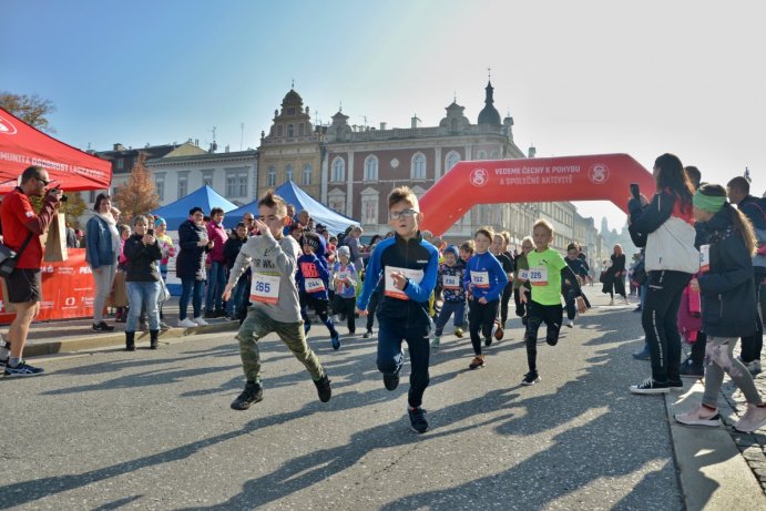 Sokolové připomněli výročí republiky pohybem