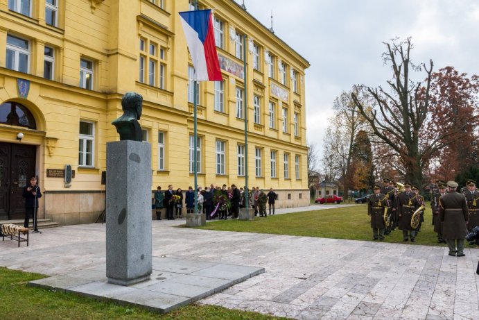 Zástupci Olomouckého kraje uctili památku Jana Opletala