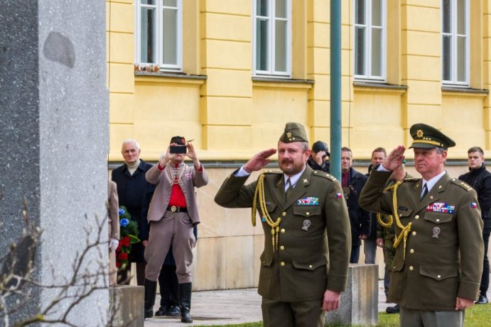 Zástupci Olomouckého kraje uctili památku Jana Opletala