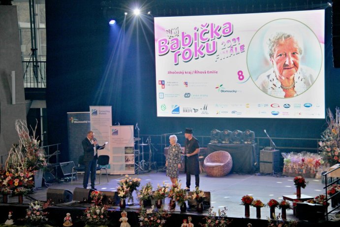 Babička roku 2021 je ze Zábřehu