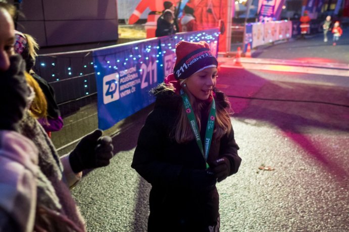 Závodníci Christmas Night Run Olomouc rozzářili Floru  Foto: Tomáš Stoupa