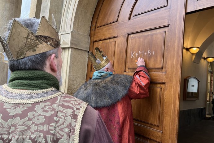 	Hejtman osedlal koně a podpořil Tříkrálovou sbírku