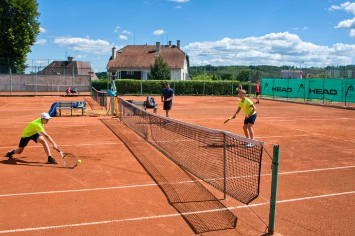 Tenisté ze Zábřehu se radují z moderního zázemí; foto: Město Zábřeh