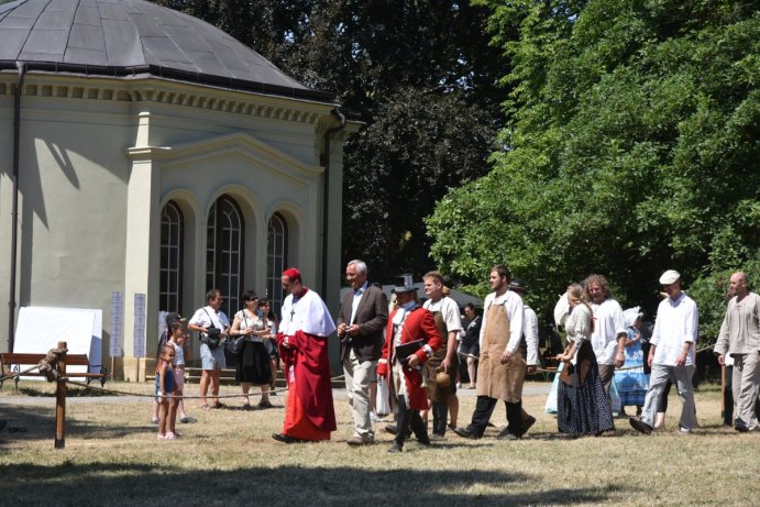 Historické kočáry, zruční řemeslníci. V Čechách pod Kosířem se konal Josefkol