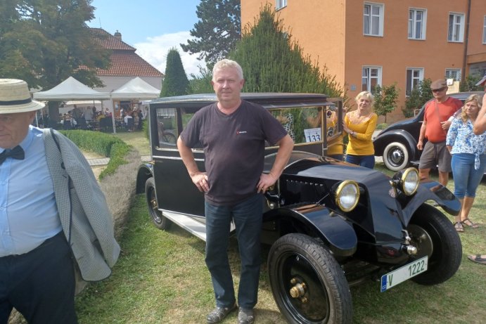 Veteránská rallye projela Hanou