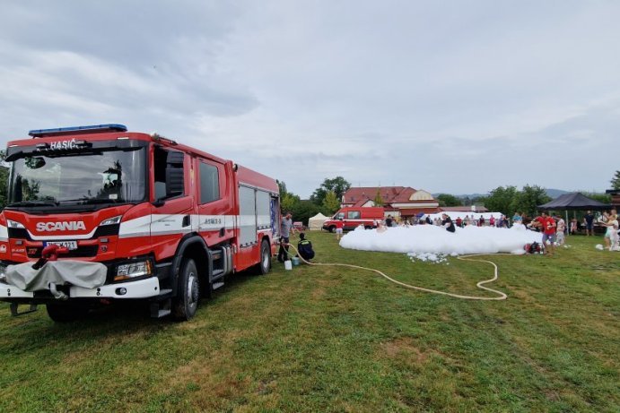 Dobrovolní hasiči v Klokočí mají výročí i opravenou zbrojnici