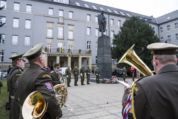 Radní Olomouckého kraje uctili památku T. G. Masaryka