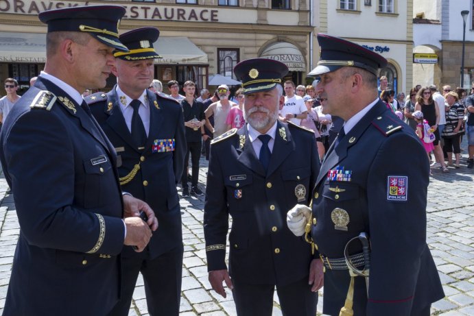 Stovky nových policistů a hasičů nově dohlíží na bezpečnost v Olomouckém kraji