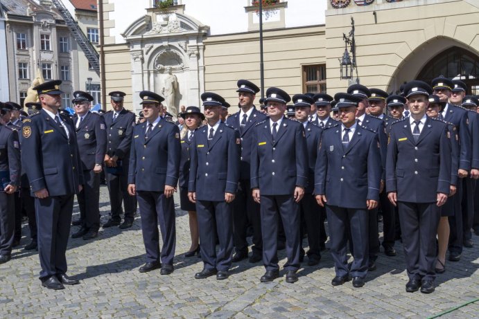 Stovky nových policistů a hasičů nově dohlíží na bezpečnost v Olomouckém kraji