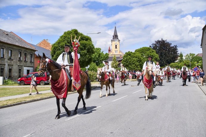 Na Hané se drží tradice. Důkazem je Jízda králů v Doloplazech, foto: Filip Jančo