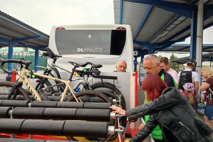 S kolem z Olomouce do Jeseníků? Využijte cyklovozík