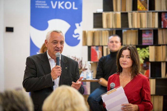 Noc literatury v Olomouci nabídla veřejné čtení Lenky Krobotové