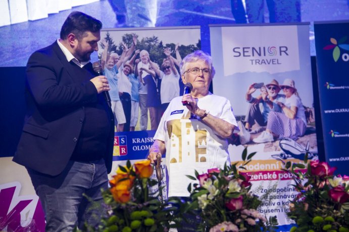 Babička roku je z Ústeckého kraje. Jana Špičková z Olomouckého kraje je Babičkou sympatie