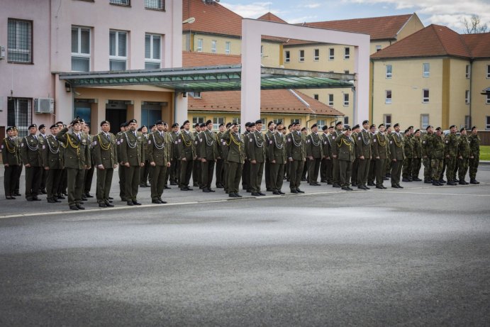 Olomoucká vojenská policie slavnostně nastoupila na Den svého útvaru