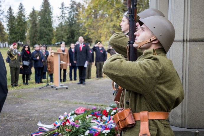 Náměstek hejtmana Dalibor Horák uctil památku válečných veteránů