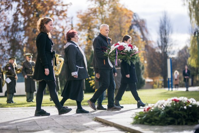 Kraj uctil Den boje za svobodu a demokracii