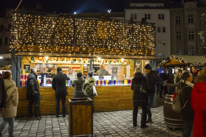 Hejtmanský punč vynesl přes třicet tisíc korun. Výtěžek pomůže Korunce