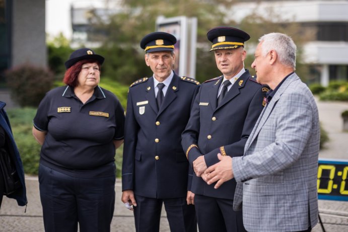 	Krajská budova opět posloužila hasičům v soutěži Nejtvrdší hasič přežije