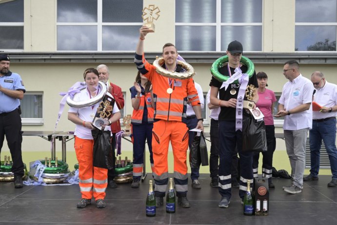 Záchranáře a policisty prověřily v Jeseníkách simulované zásahy