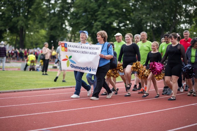 Senioři předvedli svou vitalitu. Soutěžili na sportovních hrách