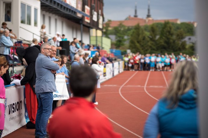 Senioři předvedli svou vitalitu. Soutěžili na sportovních hrách