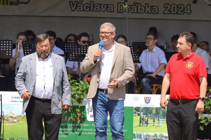 	Pavlovice ožily dechovkou a folklórem