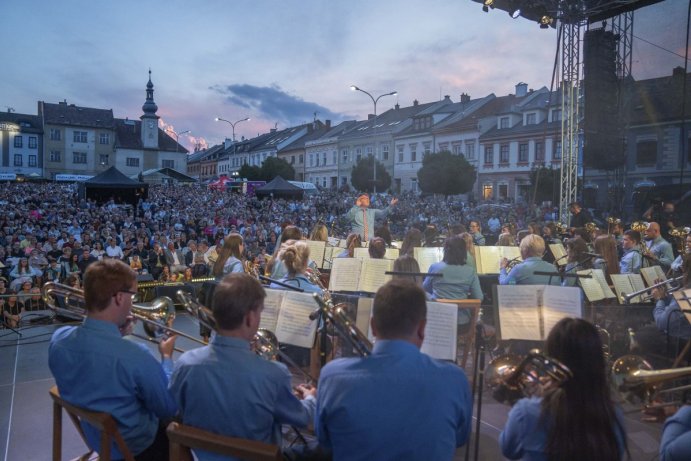 Filmové melodie přilákaly do Zábřehu tisíce lidí