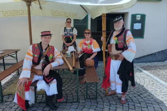 Javorník ožil folklórem a dudáckou hudbou