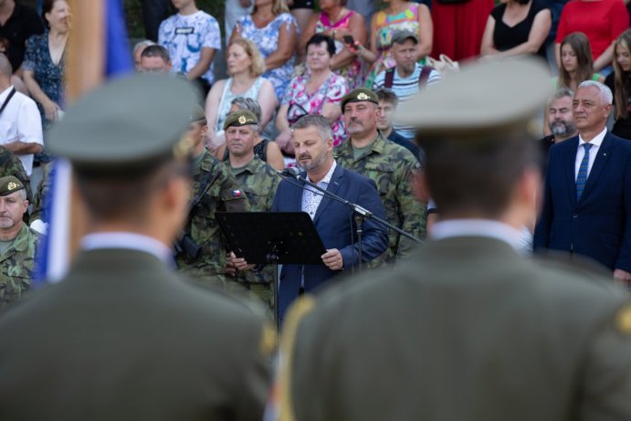 V Hranicích složilo vojenskou přísahu 41 středoškoláků