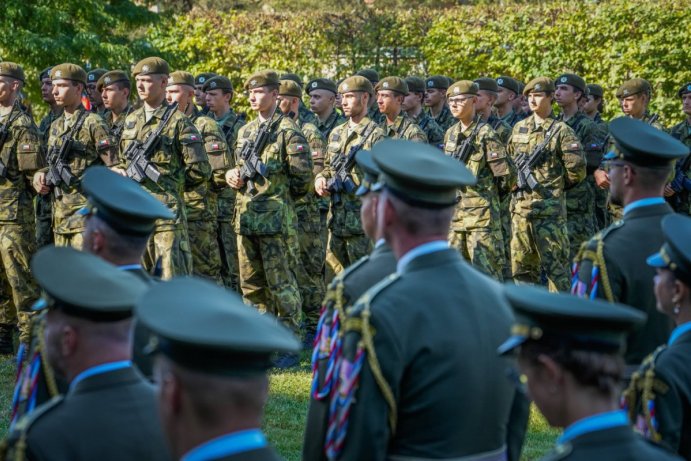 V Hranicích složilo vojenskou přísahu 41 středoškoláků