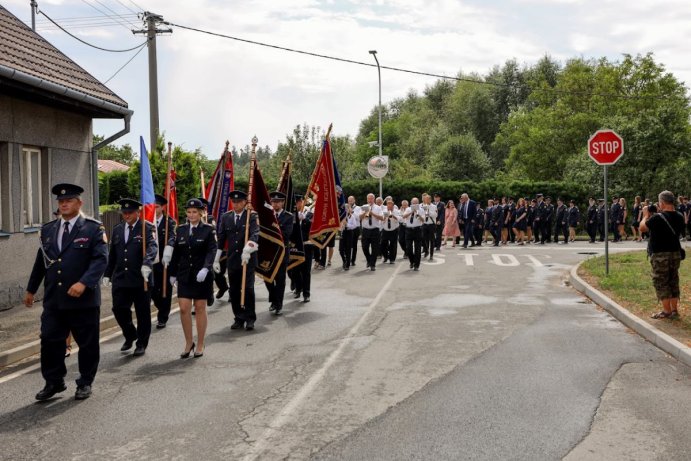 Hrochovští hasiči oslavili 130 let v akci