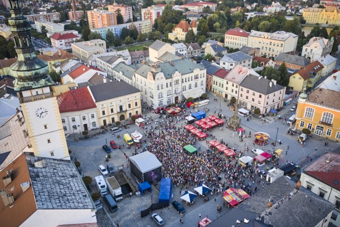 Litovelské slavnosti lákaly hudbou, parním vlakem a dobročinností