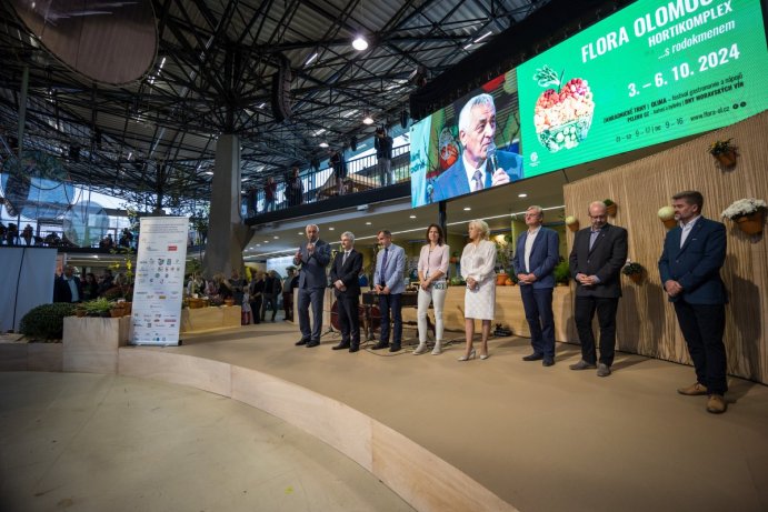 Začala podzimní Flora. Hlavní atrakcí je šestimetrová socha Natura