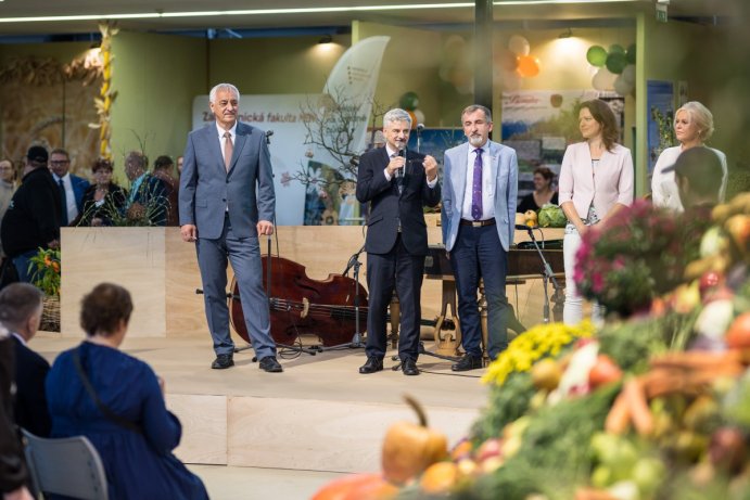 Začala podzimní Flora. Hlavní atrakcí je šestimetrová socha Natura